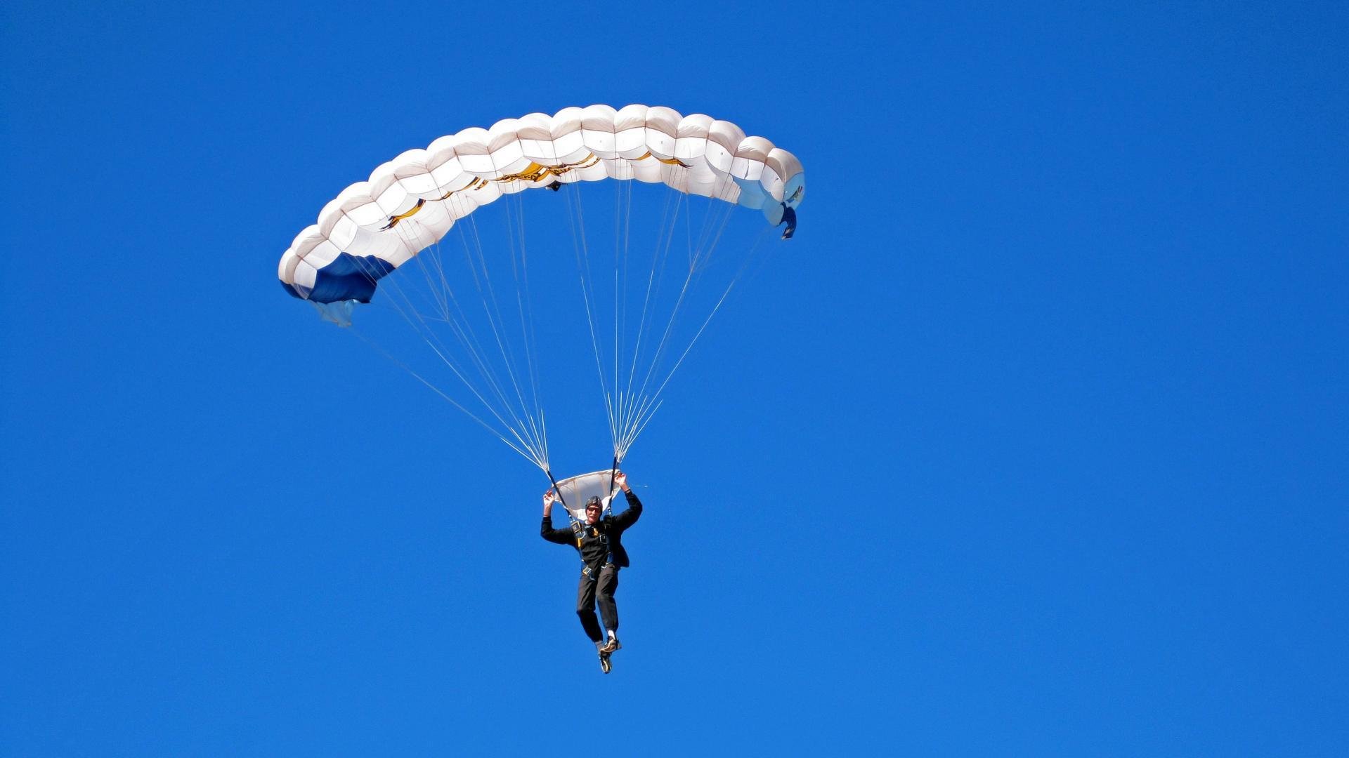 热刺2-1纽卡斯尔，主场取胜